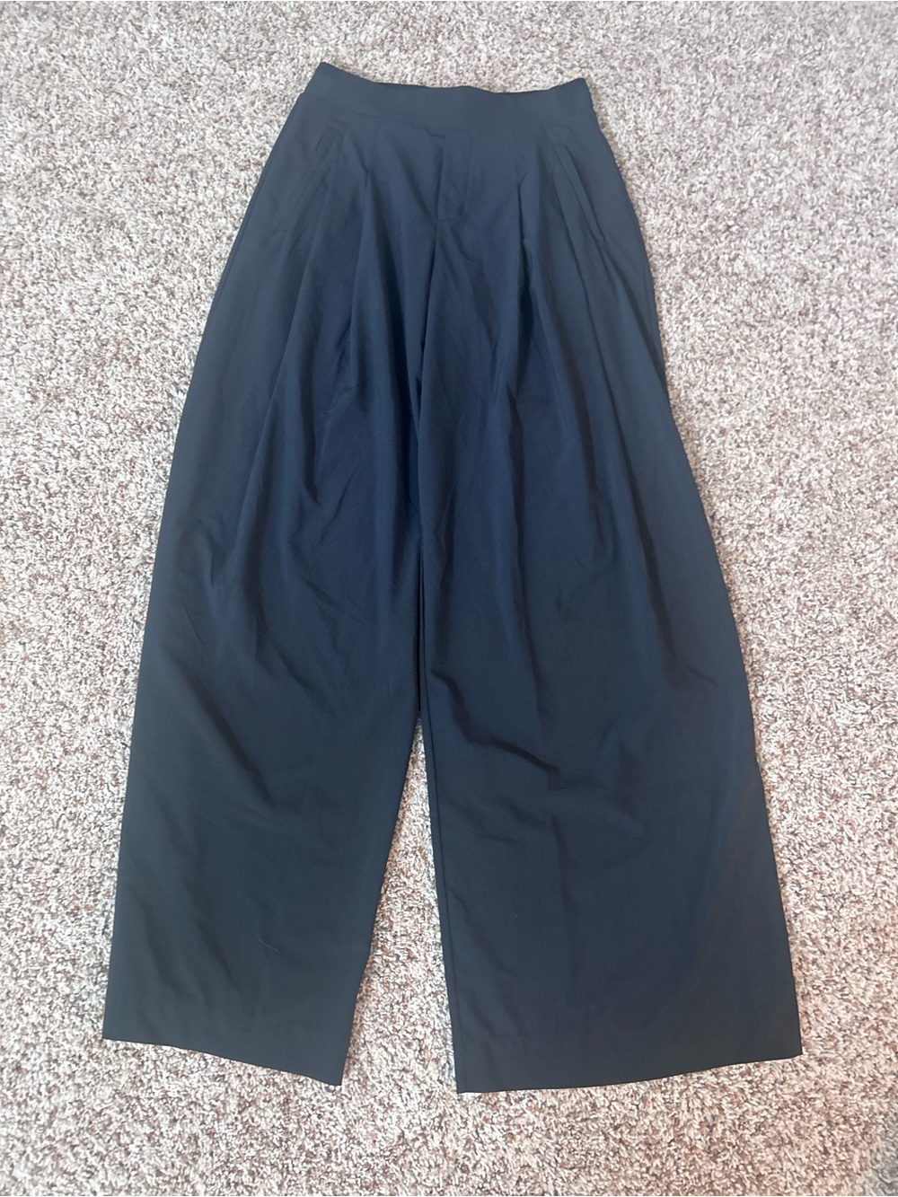 Athleta Black Wide Leg Cropped Pants Size 2 Tall | Athleisure Travel Casual - Picture 2 of 4